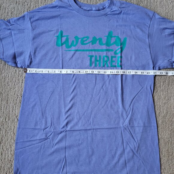 Men’s 2023 Senior Graphic T-Shirt – Blue – Size L – NWOT - Picture 5 of 8
